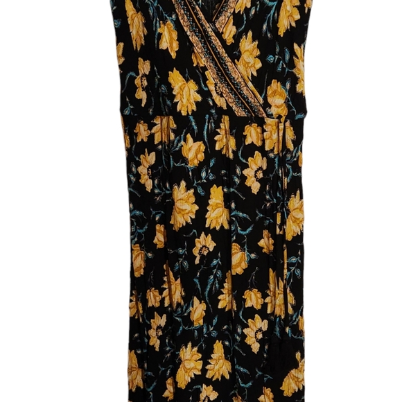 xhilaration Dresses & Skirts - XHILERATION SZ LG MAXI DREES